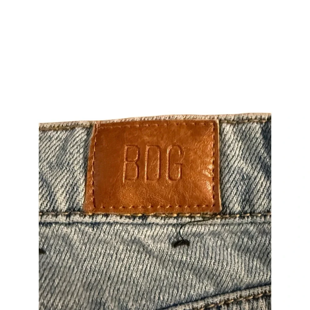 BDG Slim Straight Jeans Blue Light Wash Women's Size 26 Y2K Frayed Hem